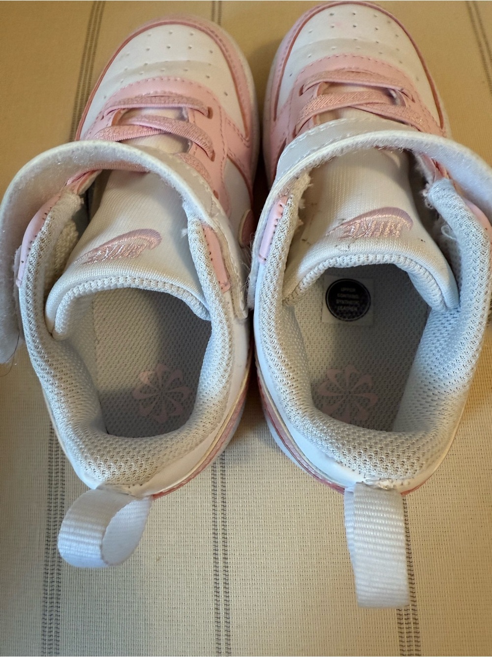 Nike Kids White and Light Pink Velcro Sneakers - Picture 2 of 7